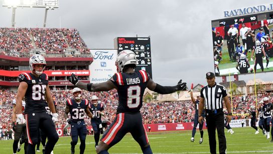 BSJ Game Report: Patriots 28, Buccaneers 23 - New England dominates middle eight, then survives taken at Raymond James Stadium (Patriots)
