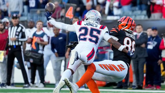 Giardi: Mike's Musings on some cracks in the Patriots defense taken at Gillette Stadium (Patriots)