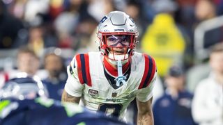 Giardi: NFL Notebook - Don't worry about Gonzalez yet; plus, more on Mad Maxx taken at BSJ Headquarters (Patriots). Photo by (USA Today Network)