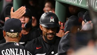 Final: Red Sox 6 vs Twins 8 - Slaten allows consecutive home runs, Red Sox lose lead in seventh inning (Top Red Sox). Photo by (Eric Canha-Imagn Images)