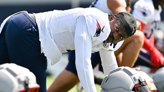 Giardi: Vrabel gives Brown the same treatment as always; plus, devil's in the detail and Old Man Moses back again taken at Gillette Stadium (Patriots). Photo by (USA Today Eric Canha)