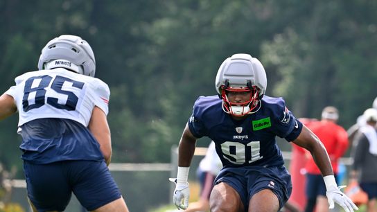 Giardi: Ponder trying to prove he's not just a one-dimensional player; Patriots add guard help taken at Gillette Stadium (Patriots)