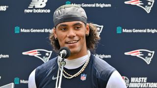 Giardi: Gonzalez won his standoff with the Patriots (despite what you may have heard); plus, matchups to watch  taken at BSJ Headquarters (Patriots). Photo by (USA Today Network)