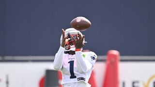Giardi: Temperature rising, but Patriots' culture prevailing taken at Gillette Stadium (Patriots). Photo by (USA Today Eric Canha)