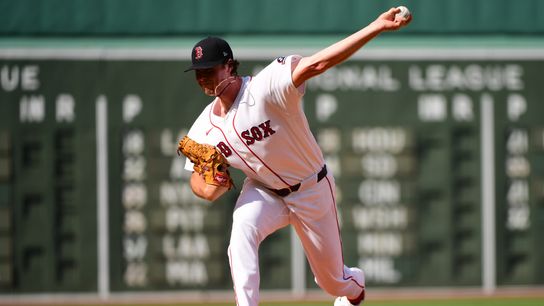 BSJ Live Coverage: Red Sox 2 vs Giants 3 (4th) - Red Sox look for sweep against Giants taken at BSJ Headquarters (Red Sox)